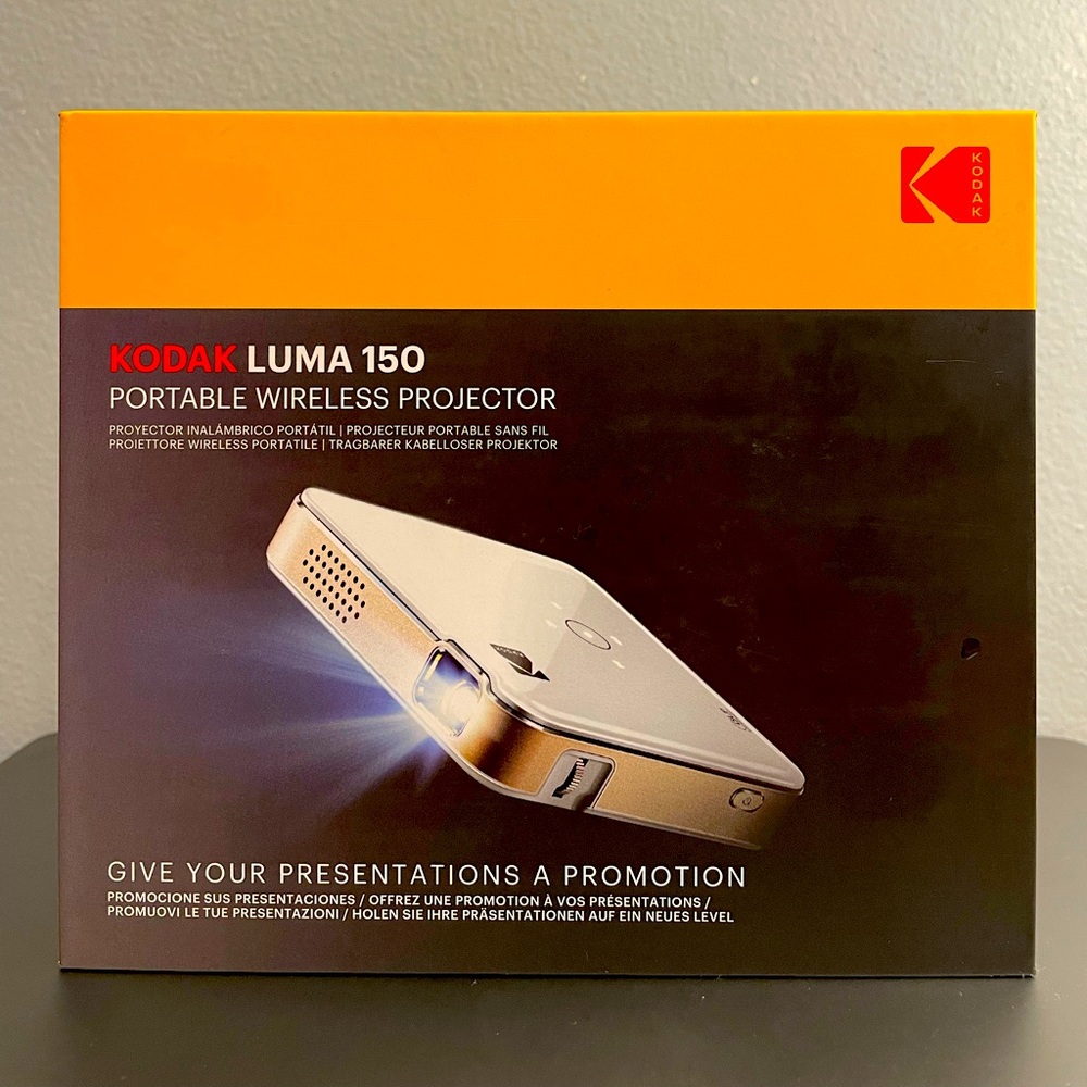 KODAK LUMA 150 Portable Wireless Projector